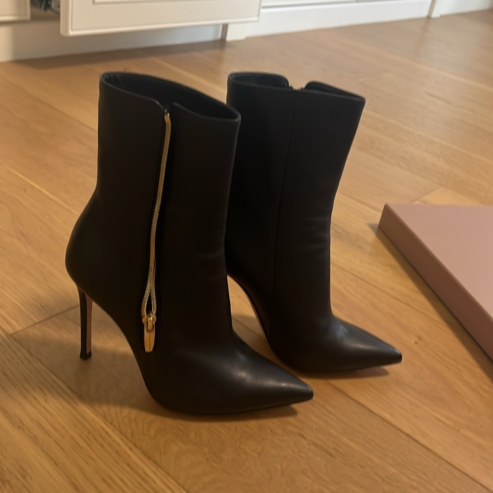 Gianvito Rossi Black Luxe Heeled Boots - Picture 5 of 5